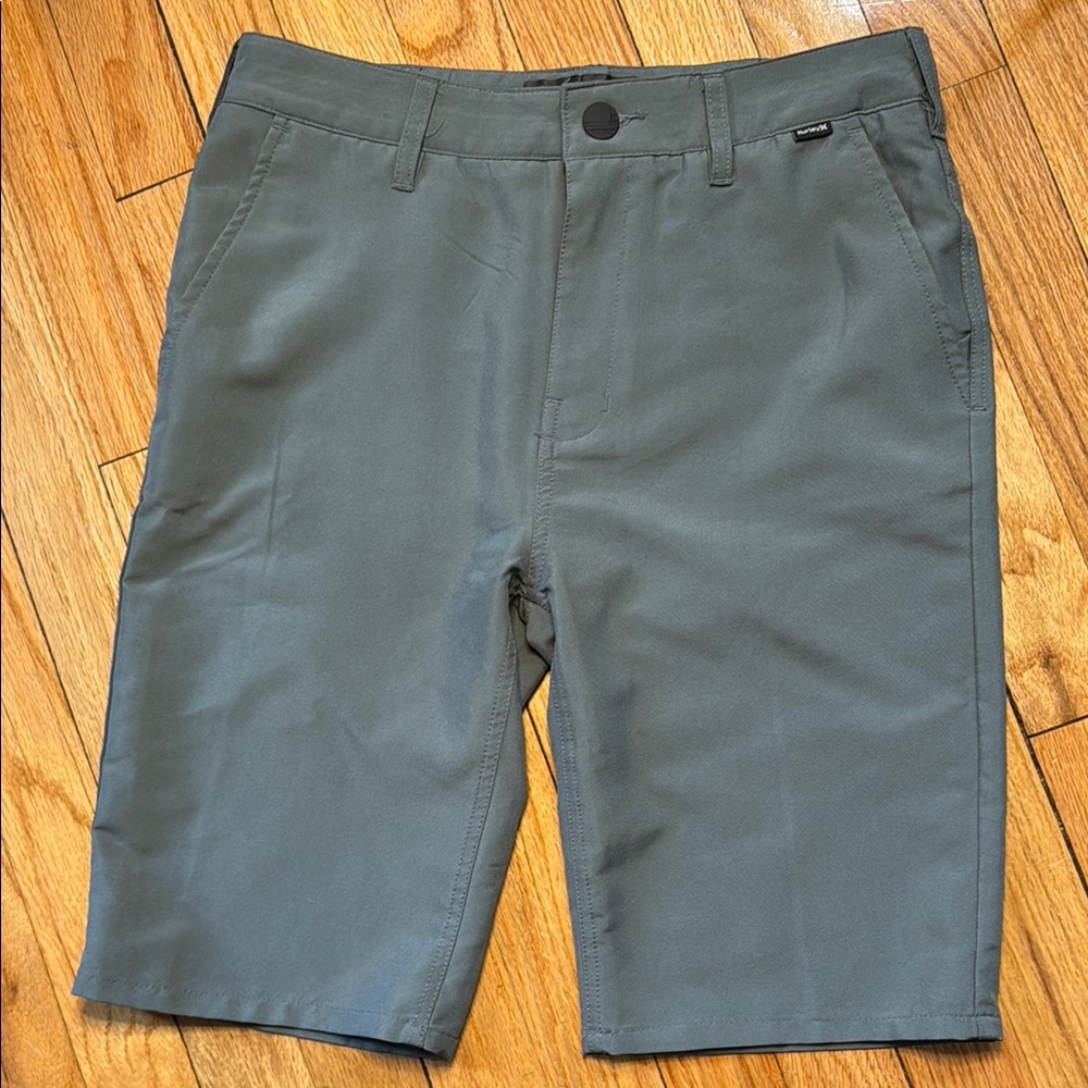 Hurley Grey Flat Front Shorts With Nike Dri-Fit Boys 16